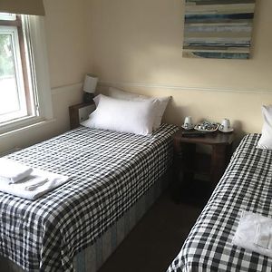 Twin Room Shower